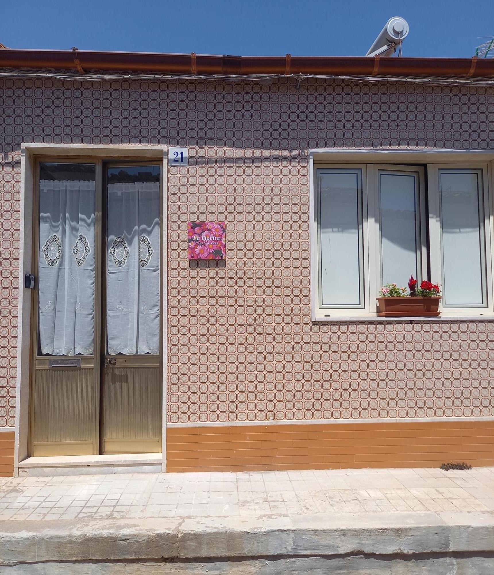 La Fiorita Appartement Canicattini Bagni Buitenkant foto